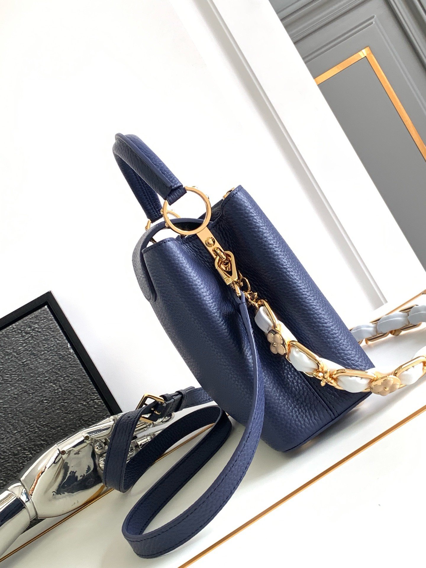 Louis Vuitton LV Capucines BB Woman’ Like Auth Navy Blue Handbags 27x18x9cm - Image 9