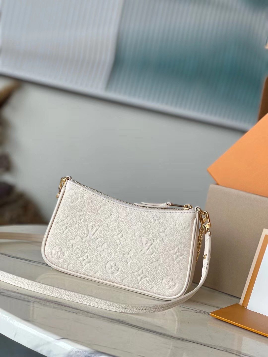 Louis Vuitton LV Easy Pouch On Strap Handbags White Milk 19×11.5x3cm - Image 8