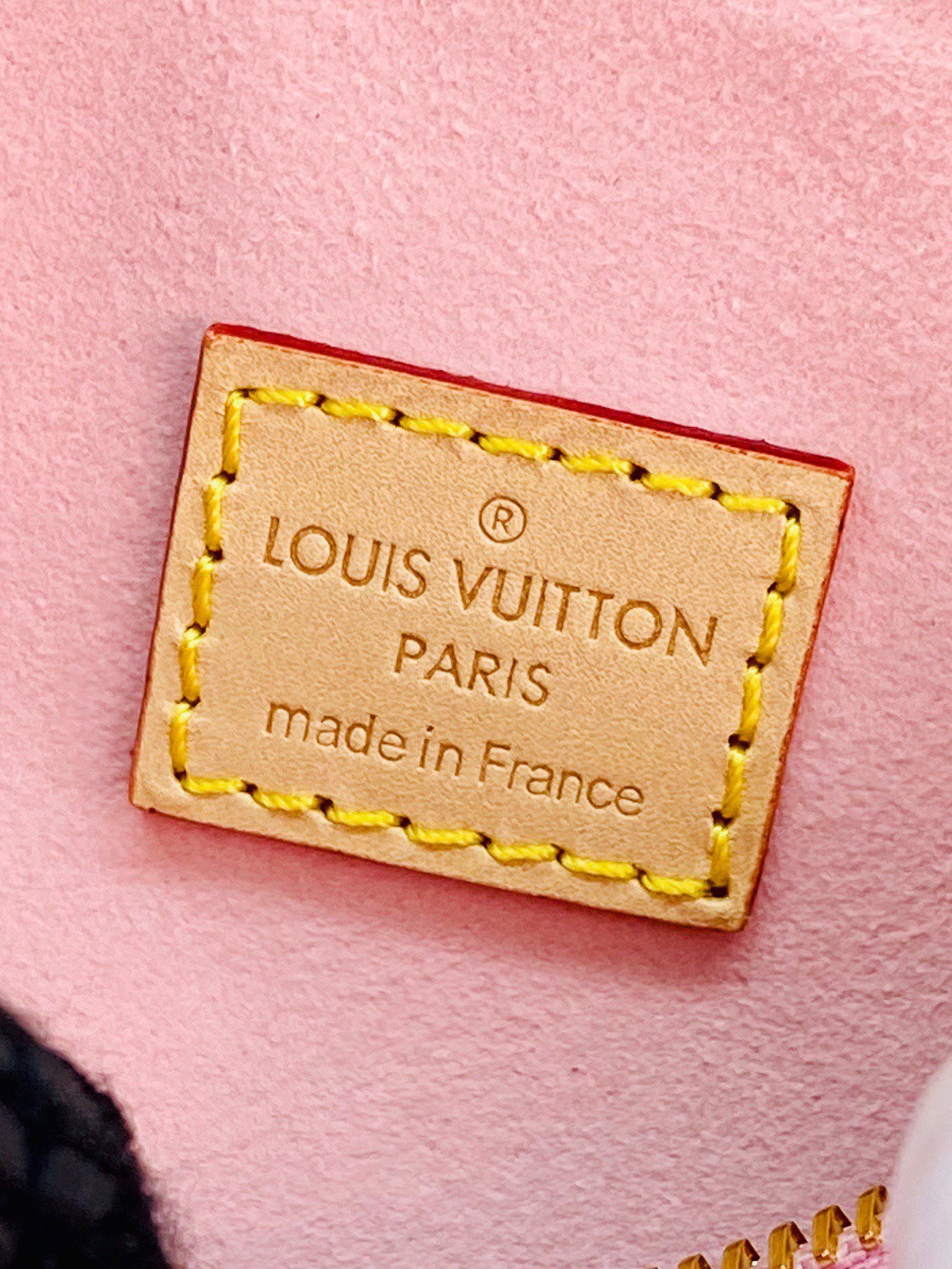 Louis Vuitton LV Nano Speedy Pink Mini Like Auth Shiny Leather Handbags 16x10x7.5cm - Image 6