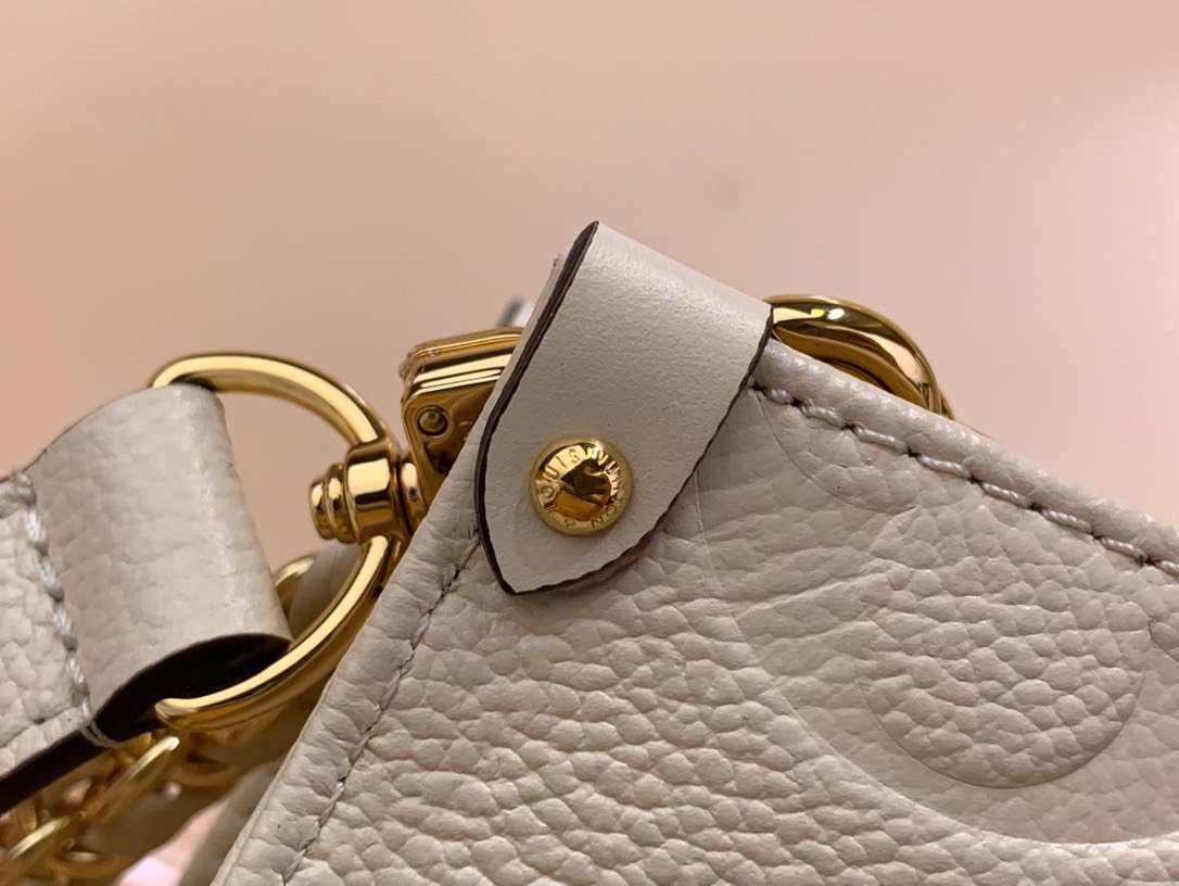 Louis Vuitton LV On The Go Mini Replica 11 White Milk Handbags 25x13x10cm - Image 4