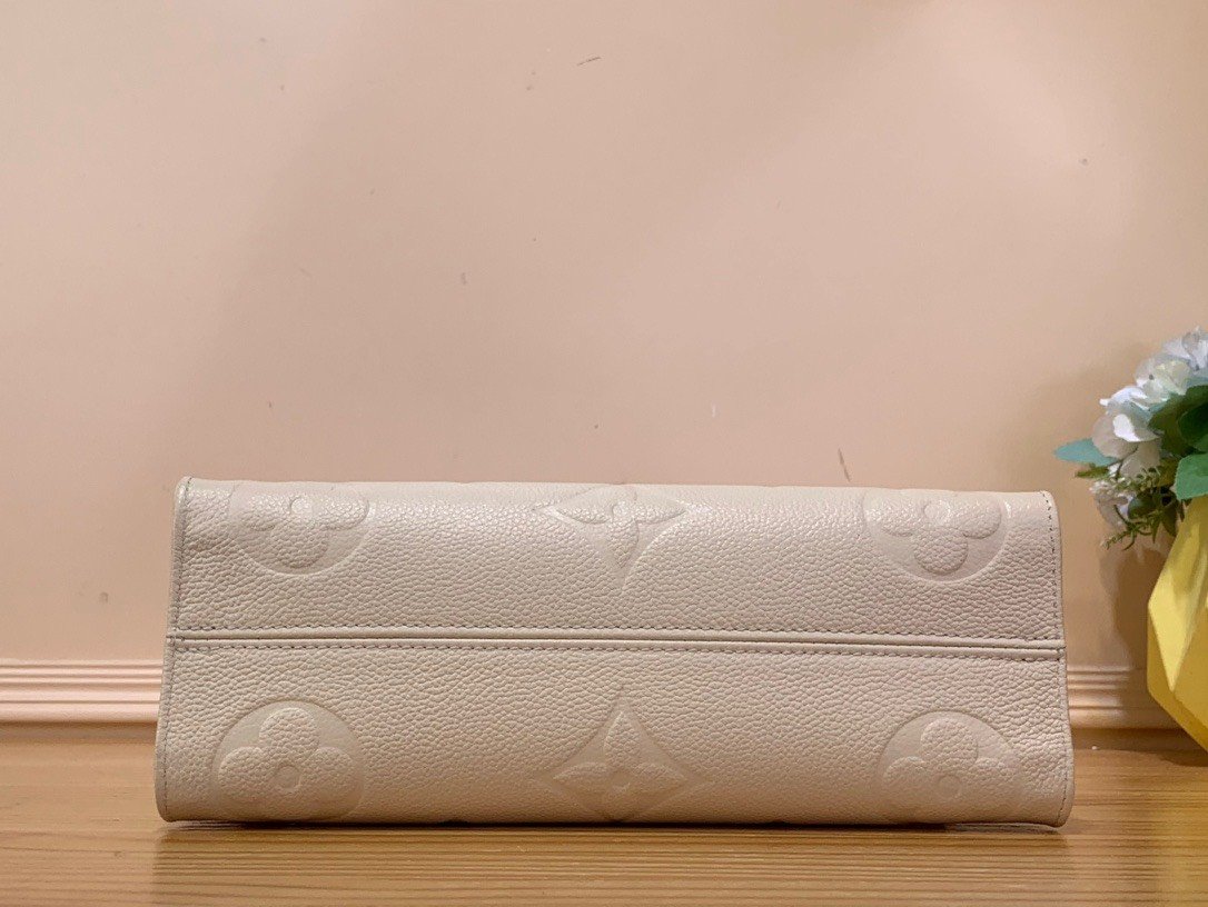Louis Vuitton LV On The Go Mini Replica 11 White Milk Handbags 25x13x10cm - Image 6