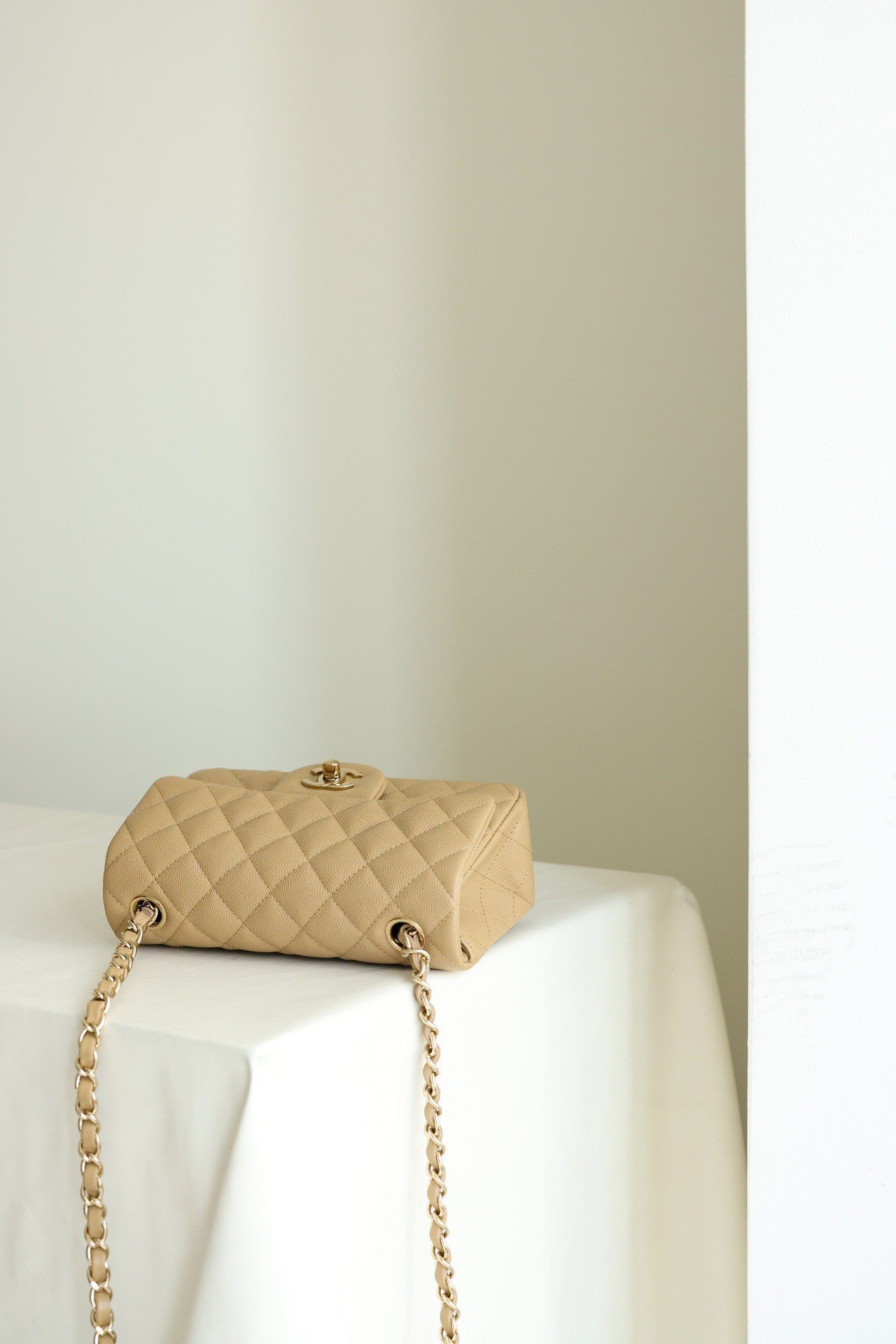 Chanel Classic Flap Mini Beige 20cm - Image 5