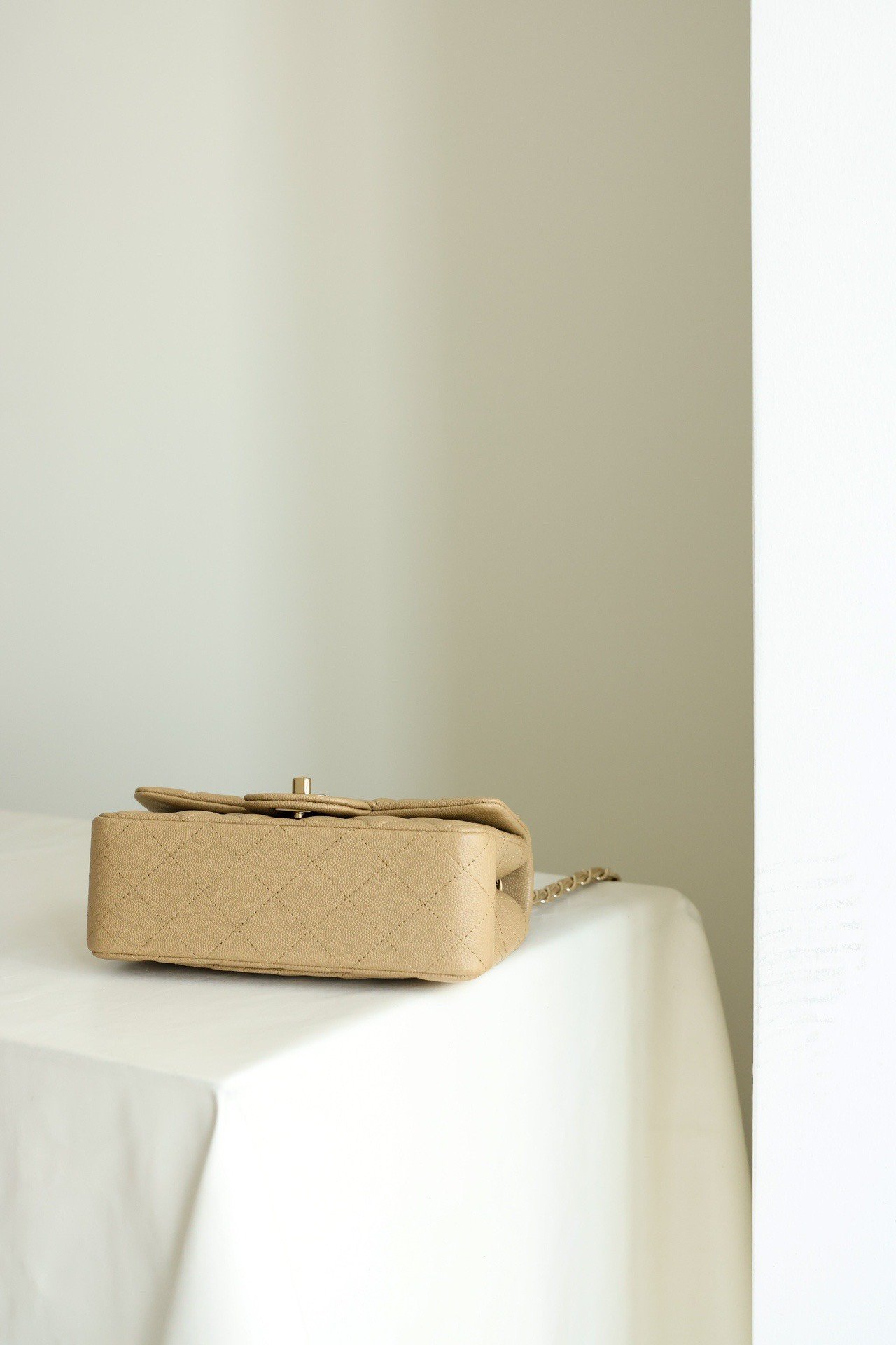 Chanel Classic Flap Mini Beige 20cm - Image 2