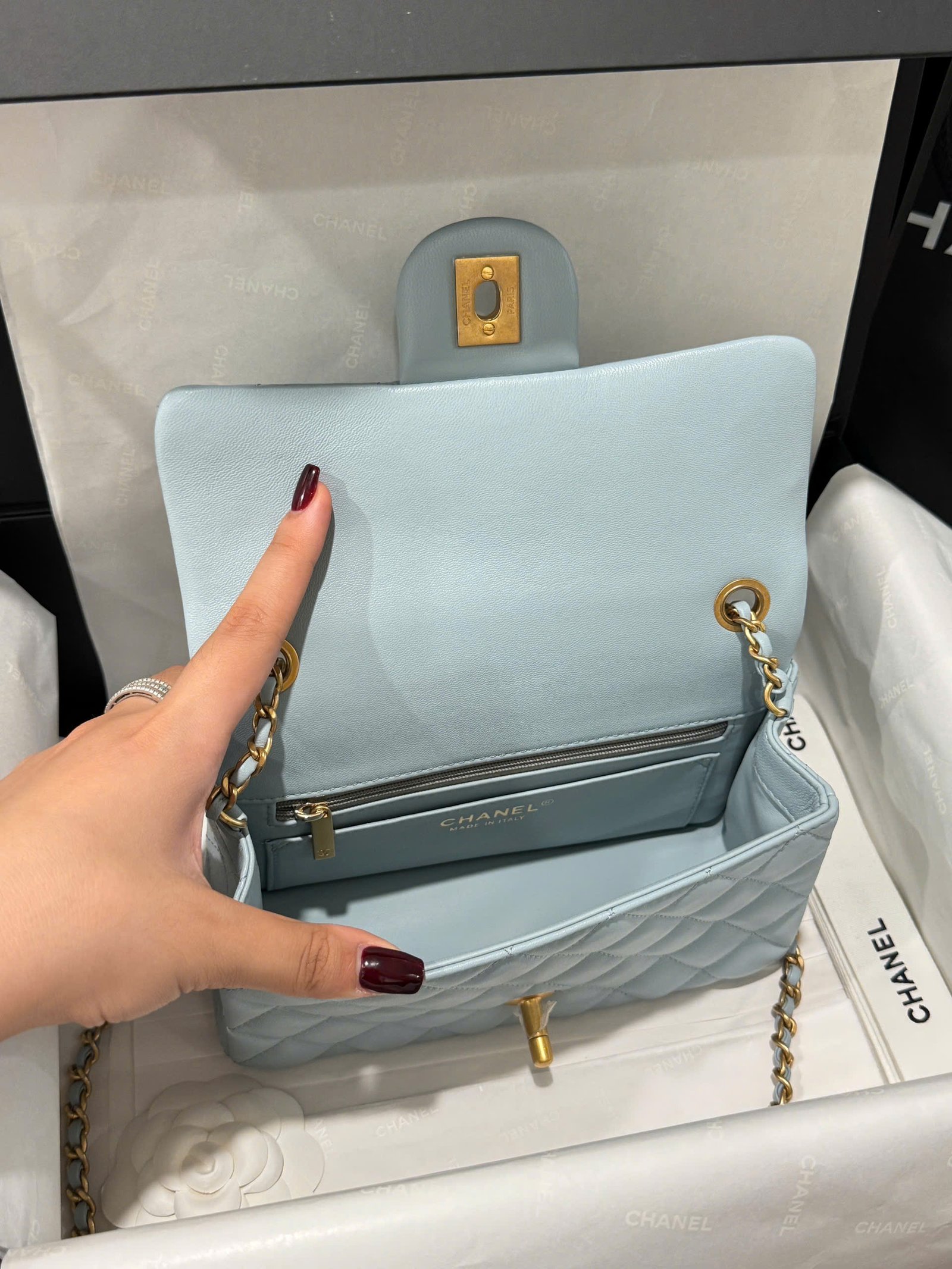 Chanel Classic Flap Mini Blue Gold Hardware 20cm - Image 2