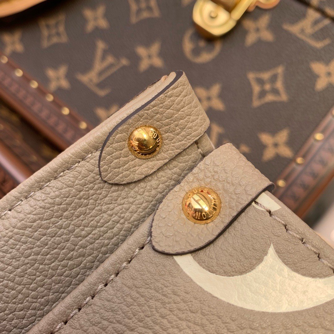 Louis Vuitton LV Onthego Woman’s Grey Cowhide Leather Handbags 25cm - Image 5