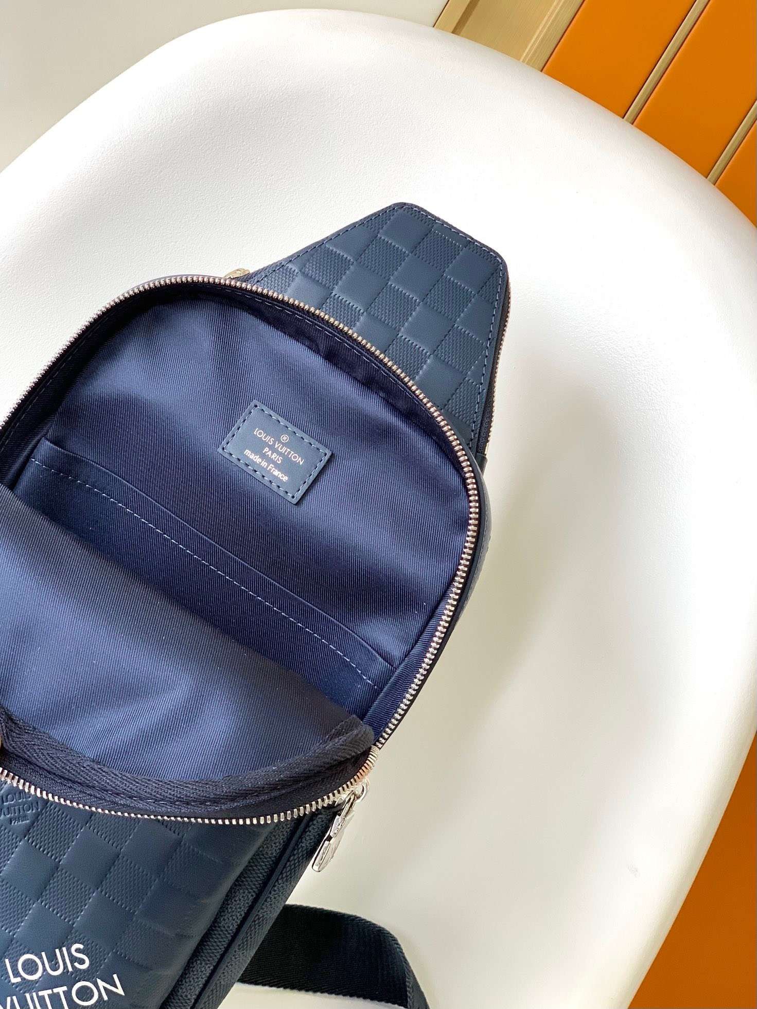 Louis Vuitton LV Avenue Men’s Handbag Replica Checkerboard Pattern 20x31x7cm - Image 2