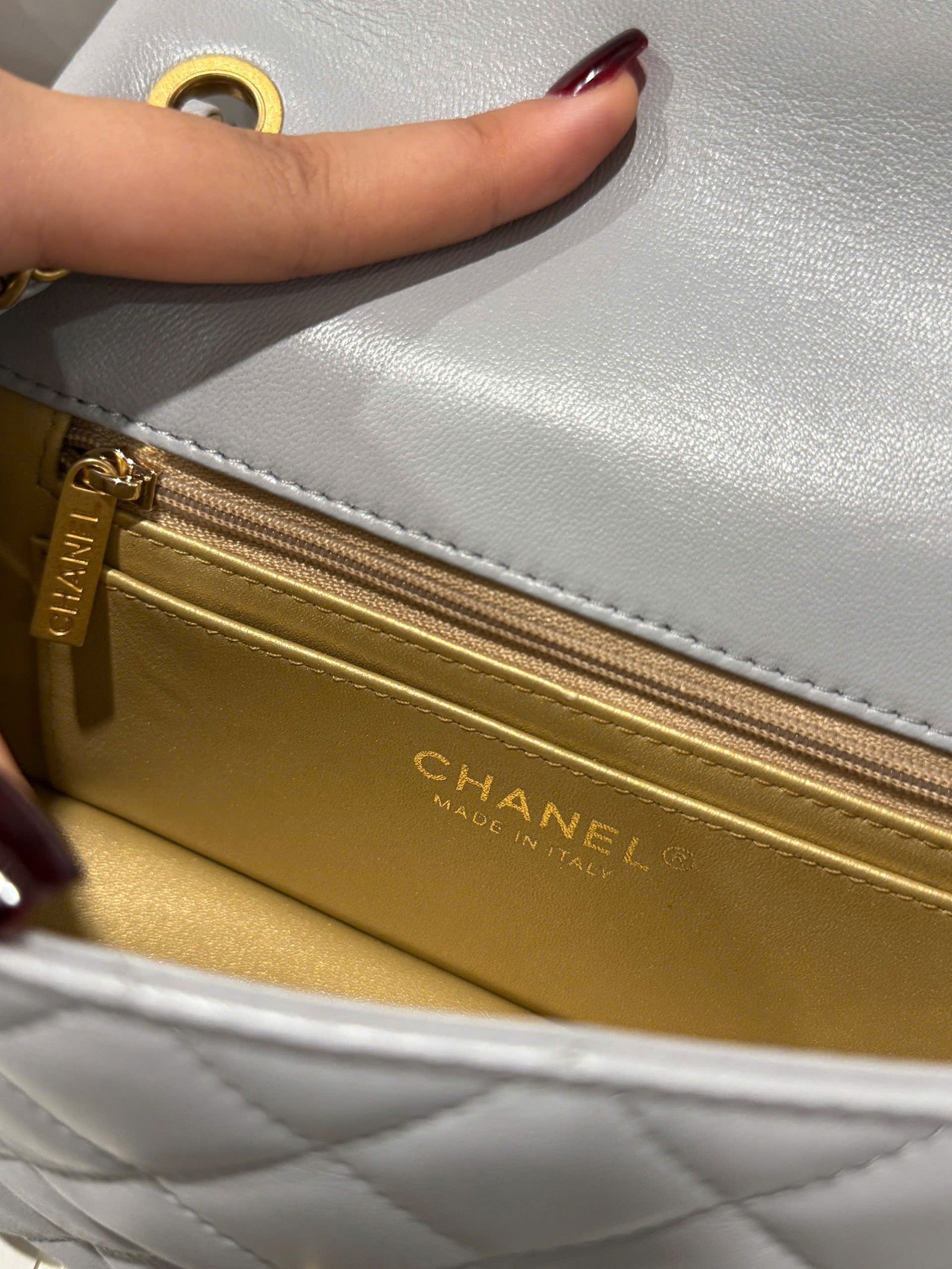 Chanel Classic Flap Mini Grey Gold Hardware 20cm - Image 7