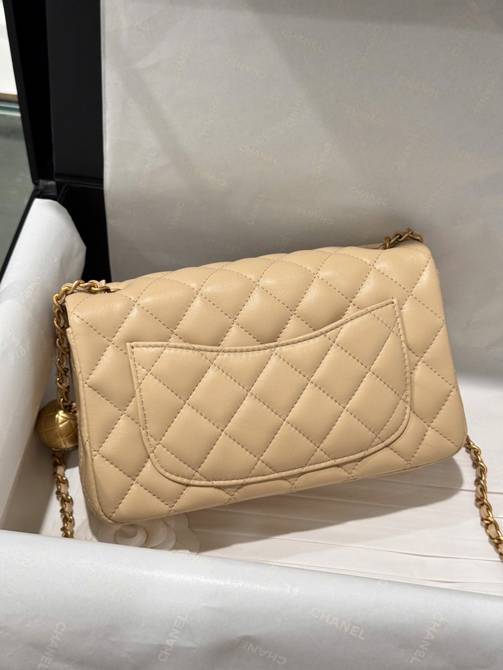 Chanel Classic Flap Mini Beige Gold Hardware 20cm - Image 4