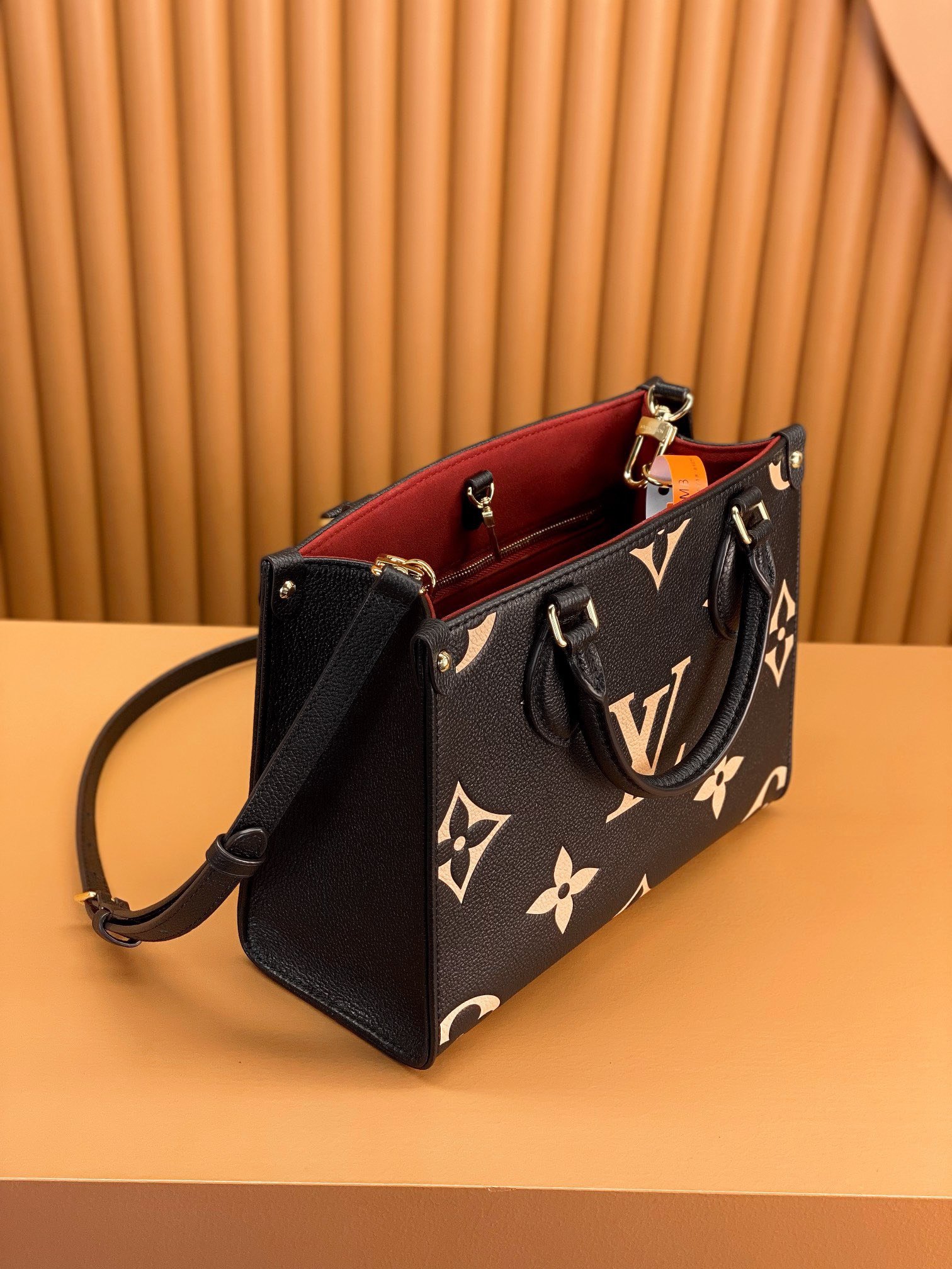 Louis Vuitton LV On The Go PM Tote Bag Like Auth Handbags Woman’s 25cm - Image 6