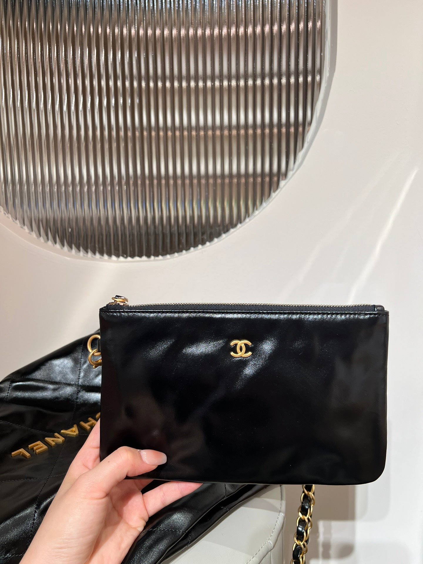 CHANEL 22 Bag Small Gold & Black Lambskin Leather - Image 7