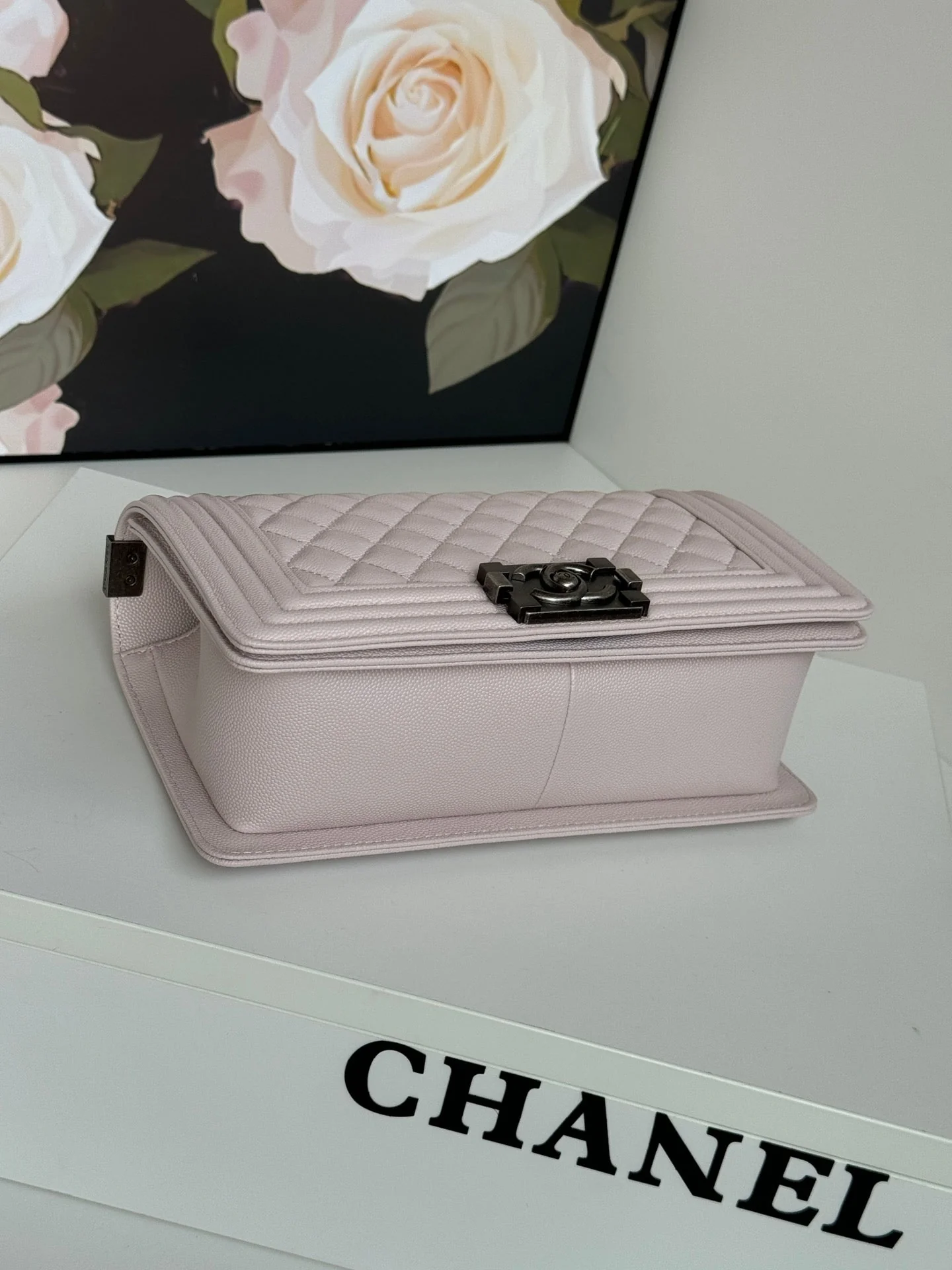 CHANEL BOY BAG MEDIUM 25 IN PINK CALFSKIN - Image 7