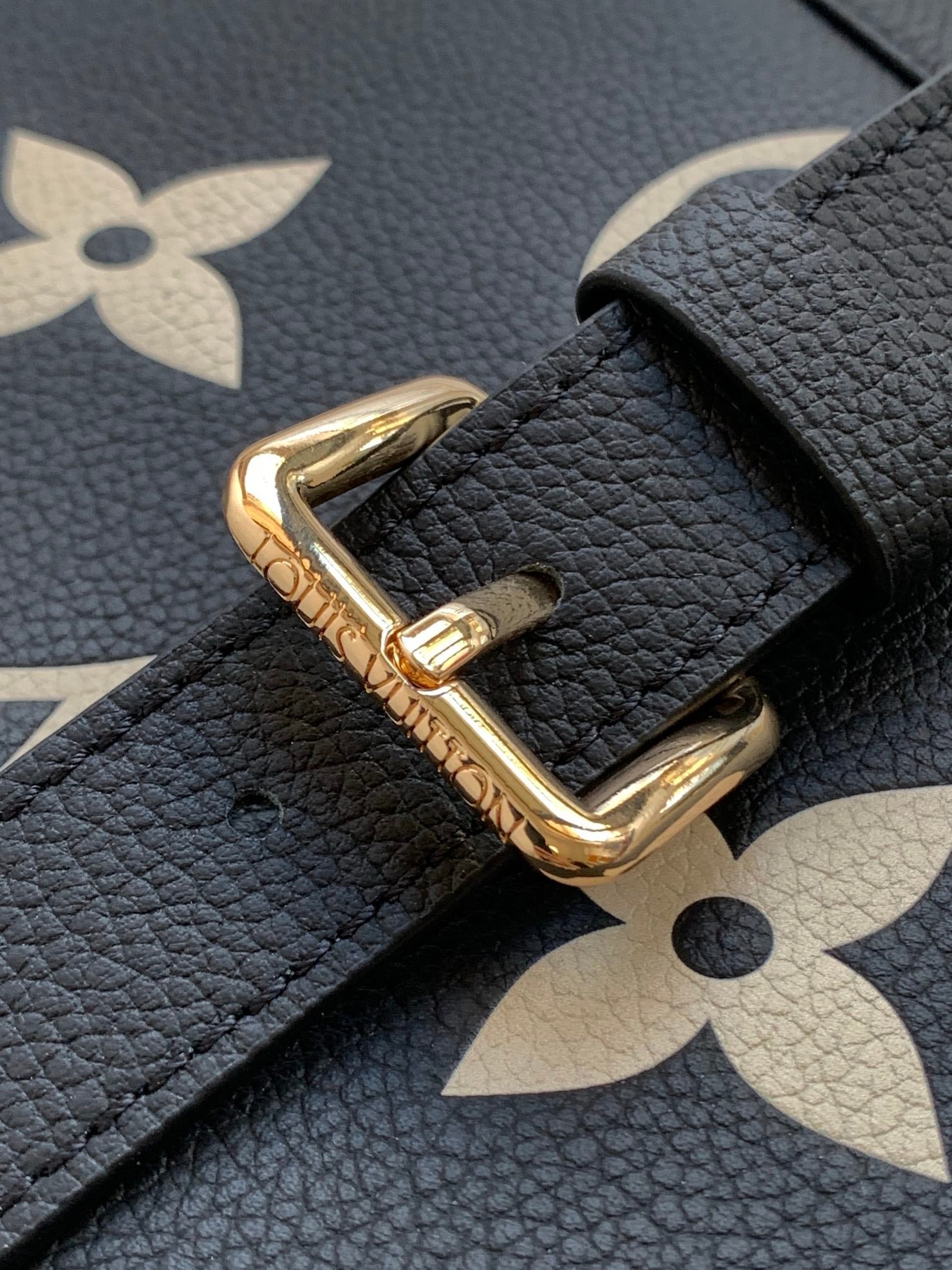 LV MADELEINE 30 IN BLACK MIX WHITE MONOGRAM CALFSKIN EMBOSSED LOGO - Image 4