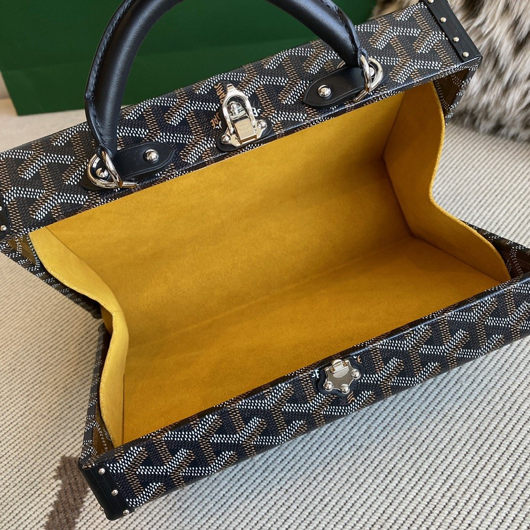 GOYA GRAND HOTEL TRUNK BAG - Image 10