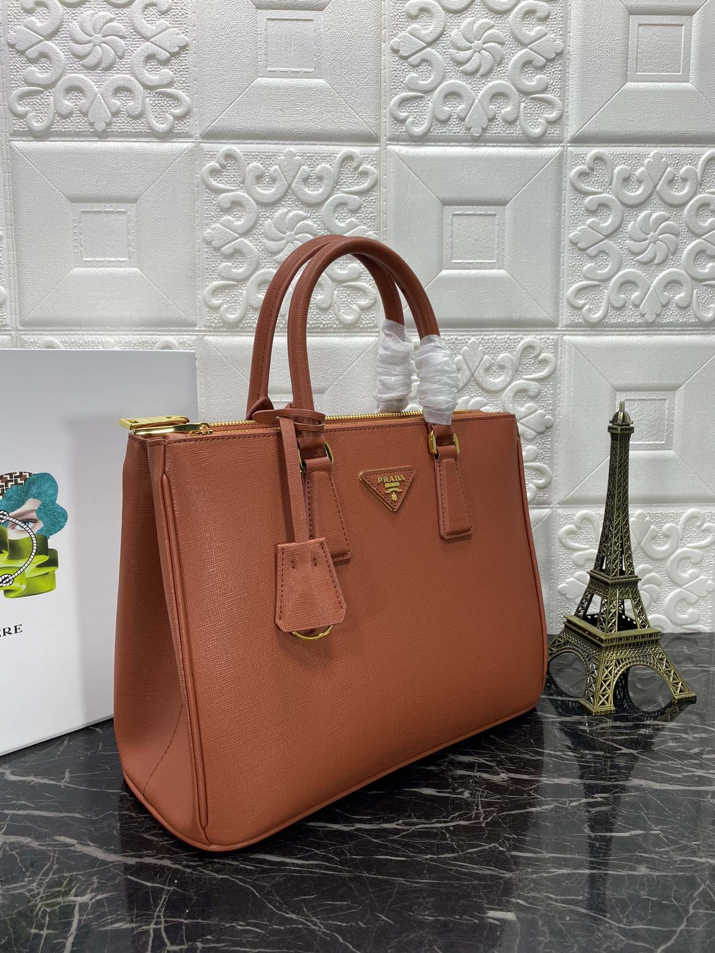 PRA GALLERIA 32 BAG IN BRONZE ORANGE SAFFIANO LEATHER - Image 3