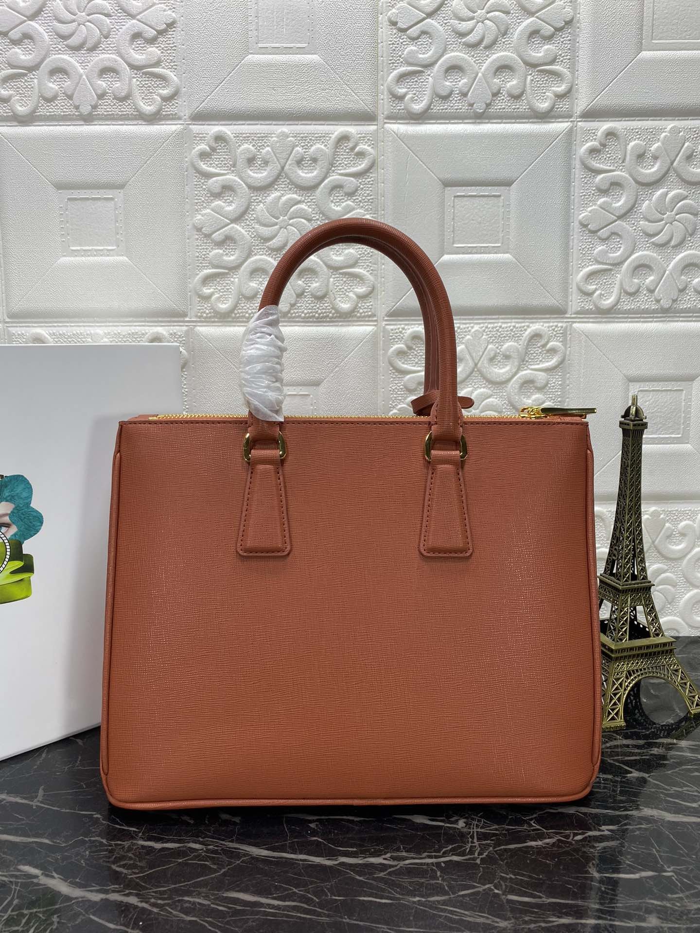 PRA GALLERIA 32 BAG IN BRONZE ORANGE SAFFIANO LEATHER - Image 2