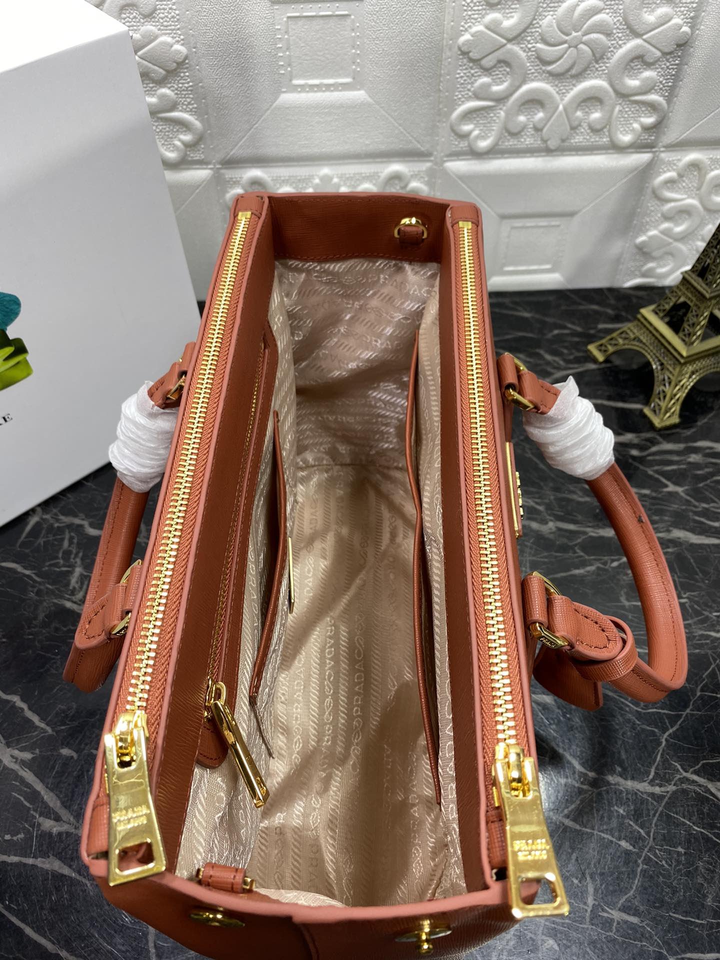 PRA GALLERIA 32 BAG IN BRONZE ORANGE SAFFIANO LEATHER - Image 6