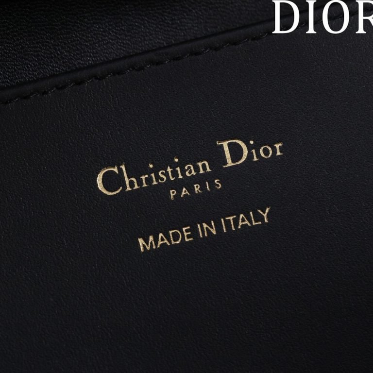Small Dior Toujours Vertical Tote Bag - Image 11