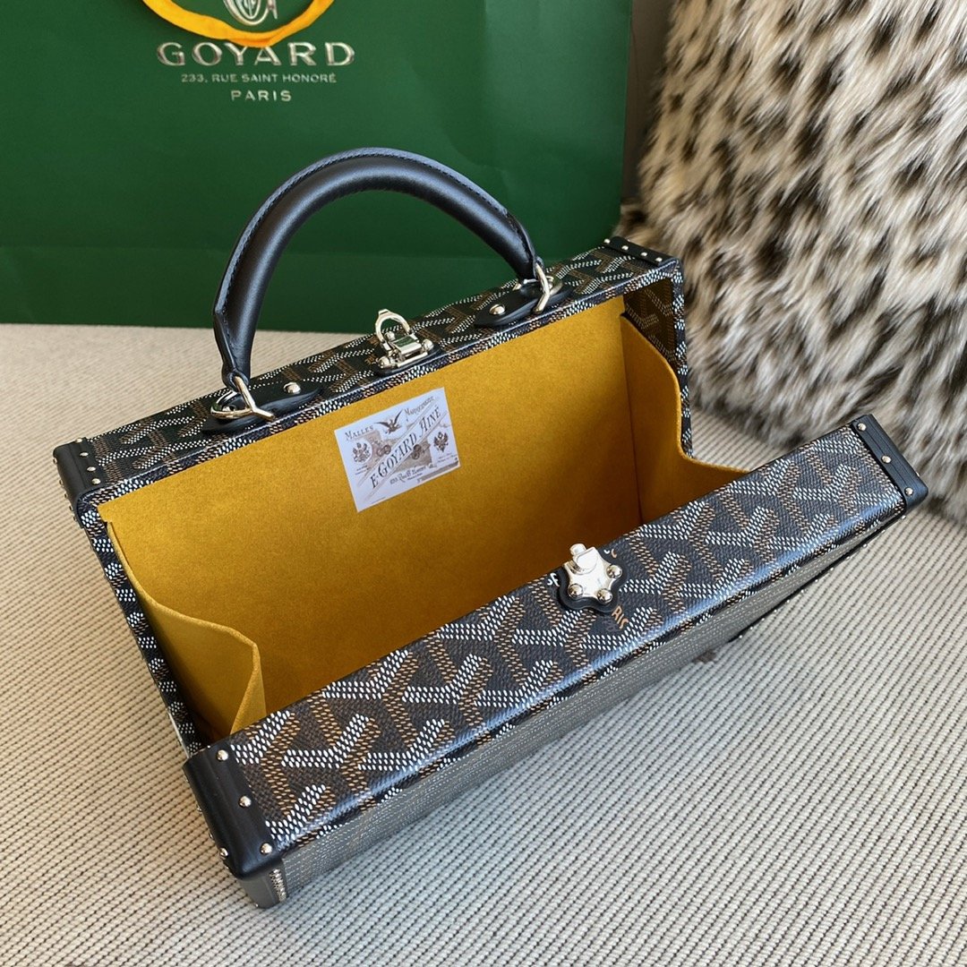 GOYA GRAND HOTEL TRUNK BAG - Image 14