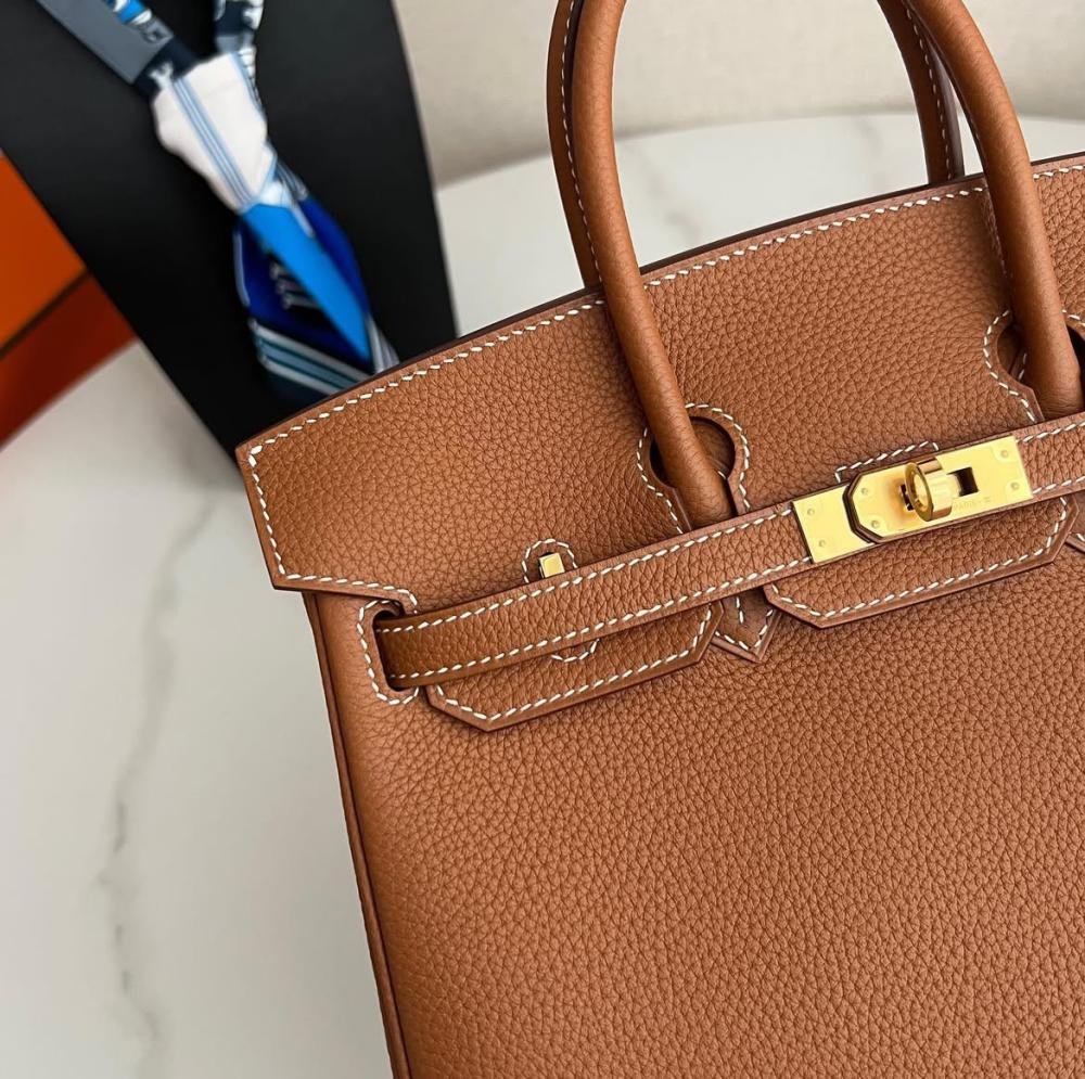 HN 25 Gold colour with Gold Hardware - Image 2