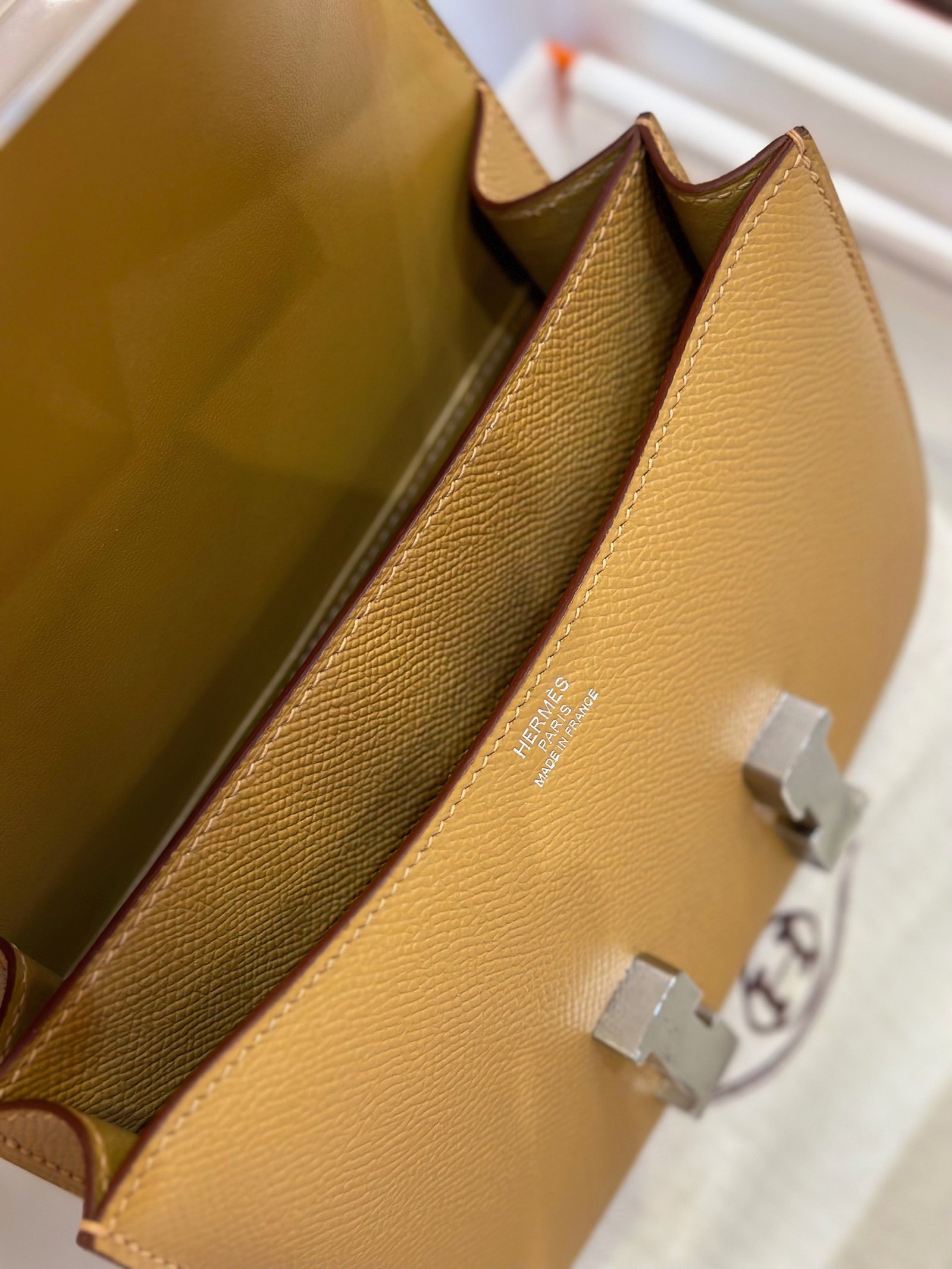 HN 19 Brown Epson Leather Palladium Hardware - Image 3