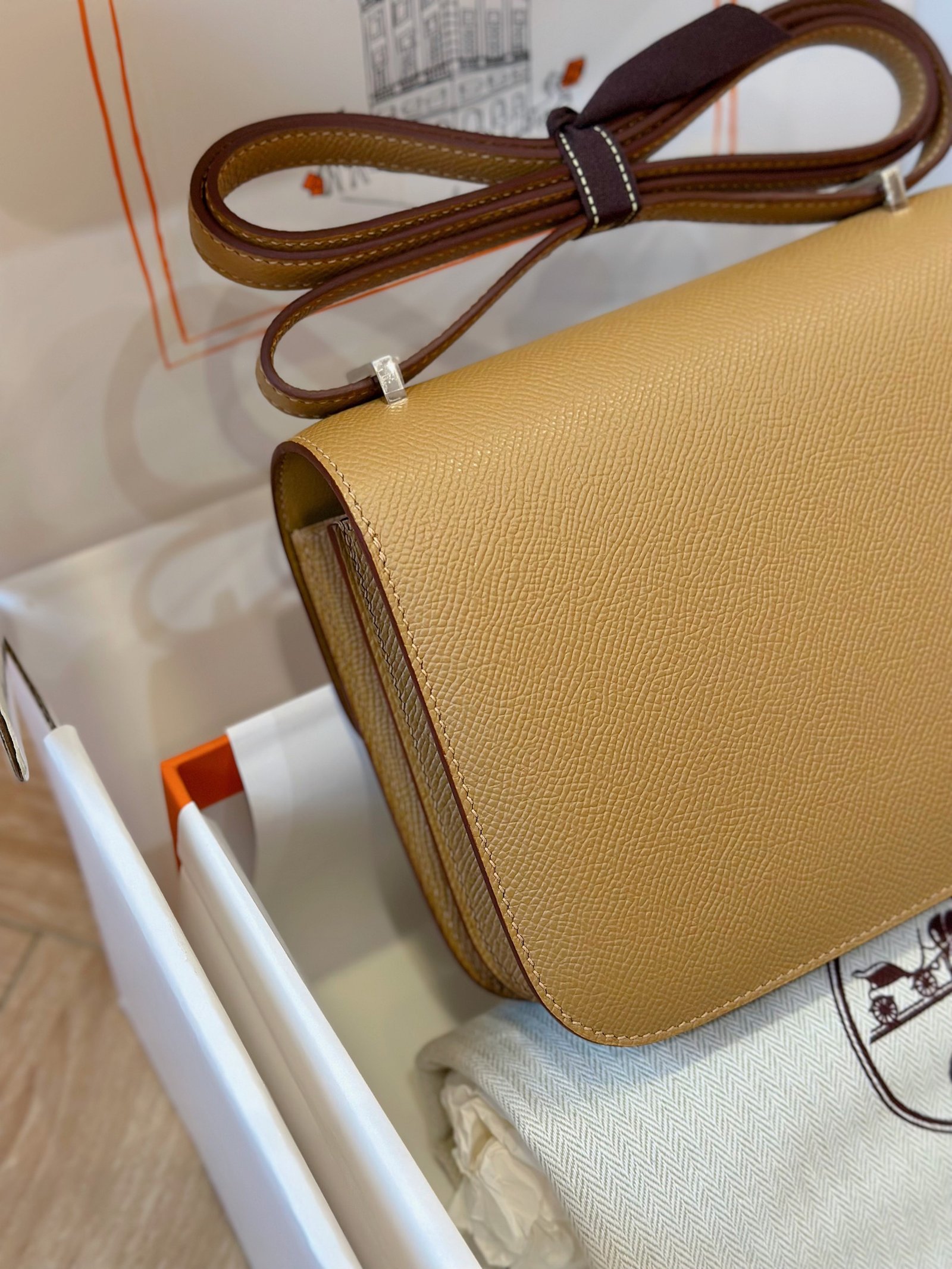HN 19 Brown Epson Leather Palladium Hardware - Image 5