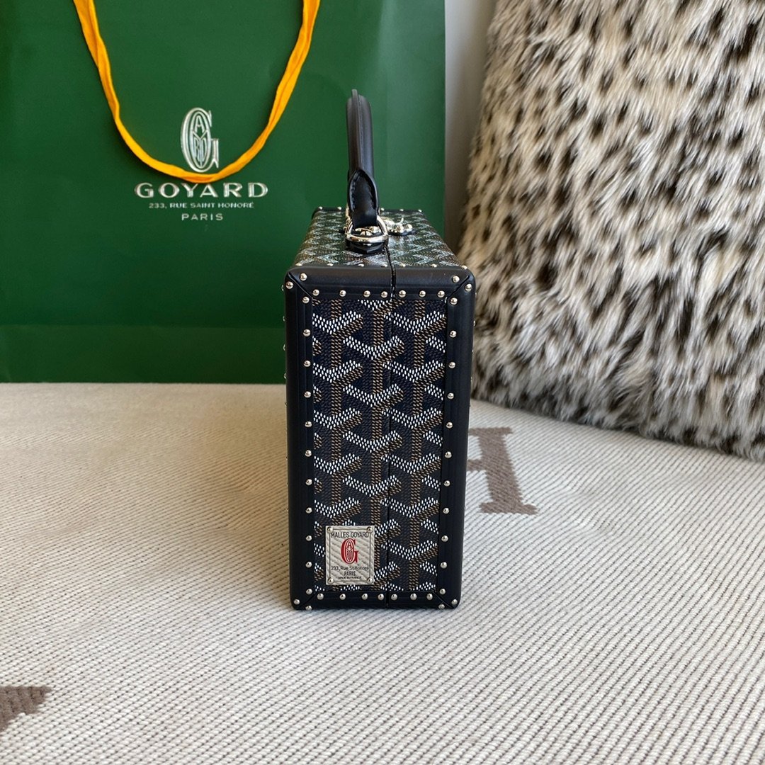 GOYA GRAND HOTEL TRUNK BAG - Image 13