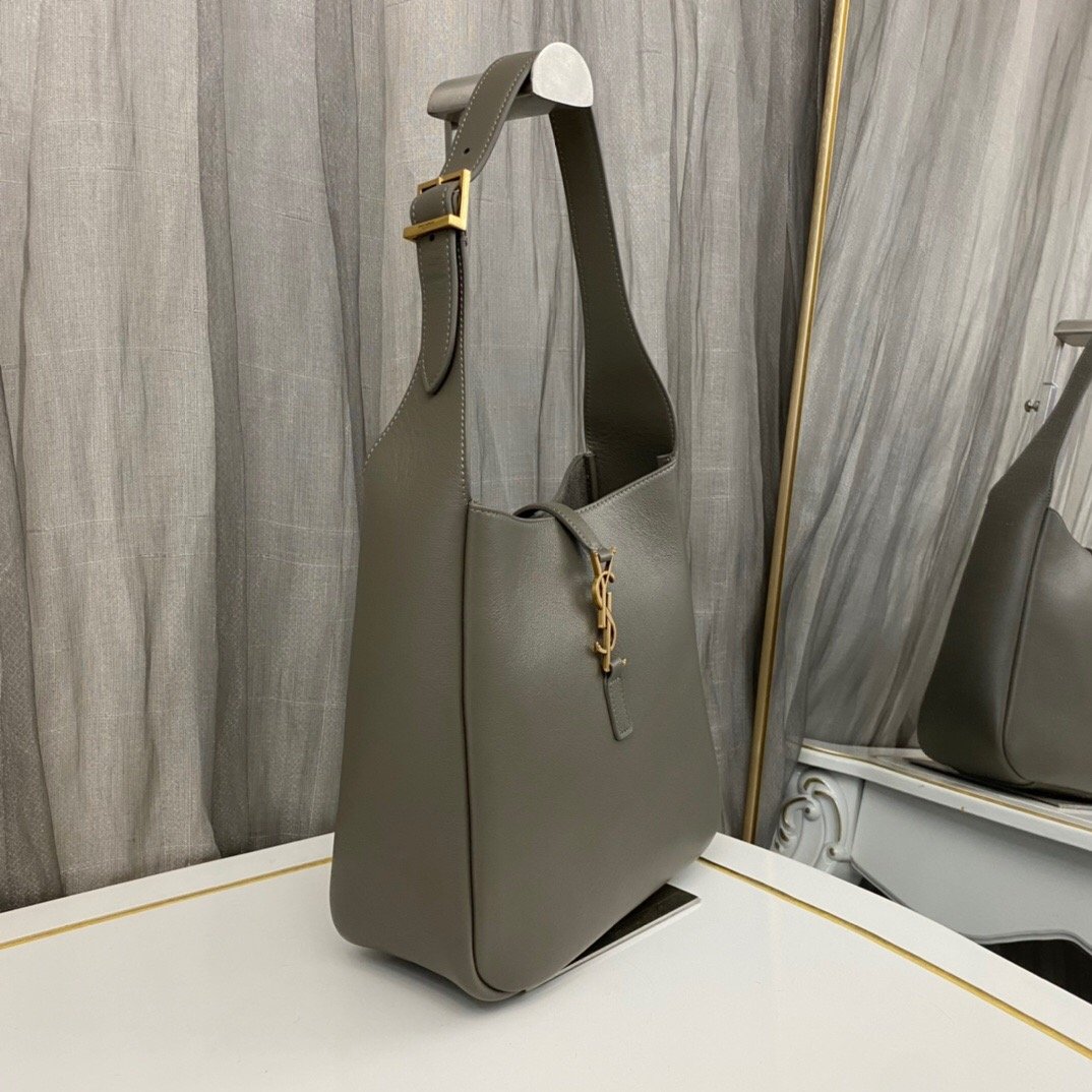 Saint Laurent Le 5 à 7 Supple Hobo Bag - Image 3